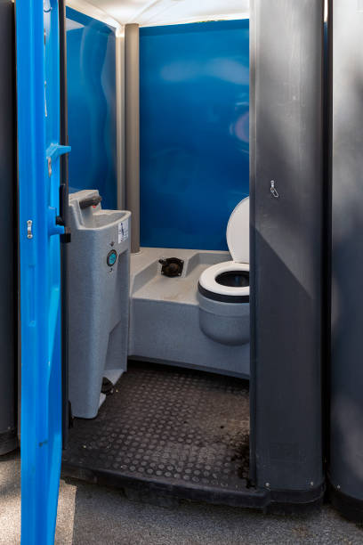 Best Local porta potty services  in Three Oaks, FL