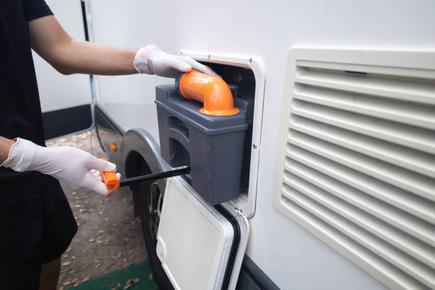 Best Handicap porta potty rental  in Three Oaks, FL
