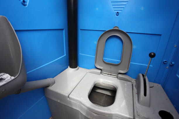 Best Construction site porta potty rental  in Three Oaks, FL